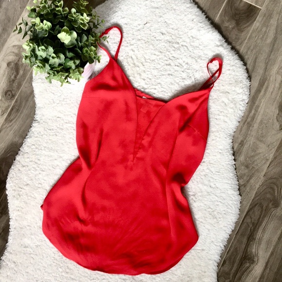 🌿🌹red tanktop 🌹🌿